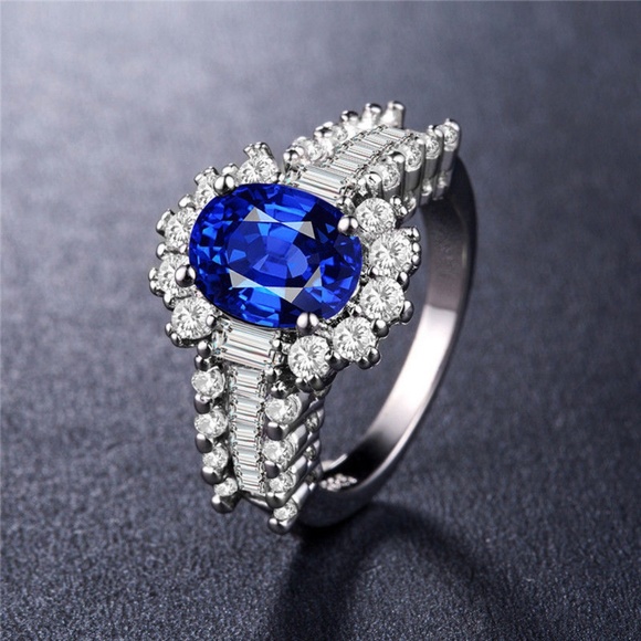 Elegant 925 Silver Ring Oval Cut Blue Sapphire New - Picture 4 of 5
